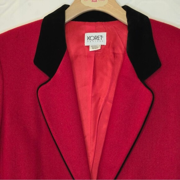 Vintage Koret Petites Women's Red w/Black Velvet Collar Wool Blazer Size 12 - Picture 4 of 14